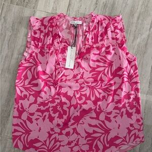🌸pink floral blouse
